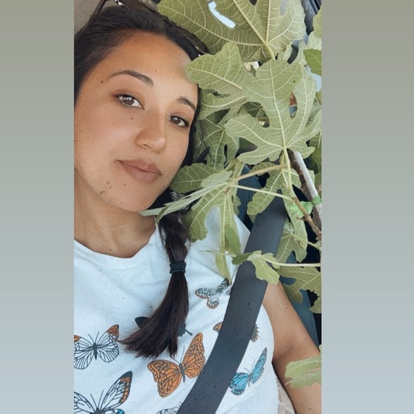 Meet your Posher, Sarah - Picture 1 of 1